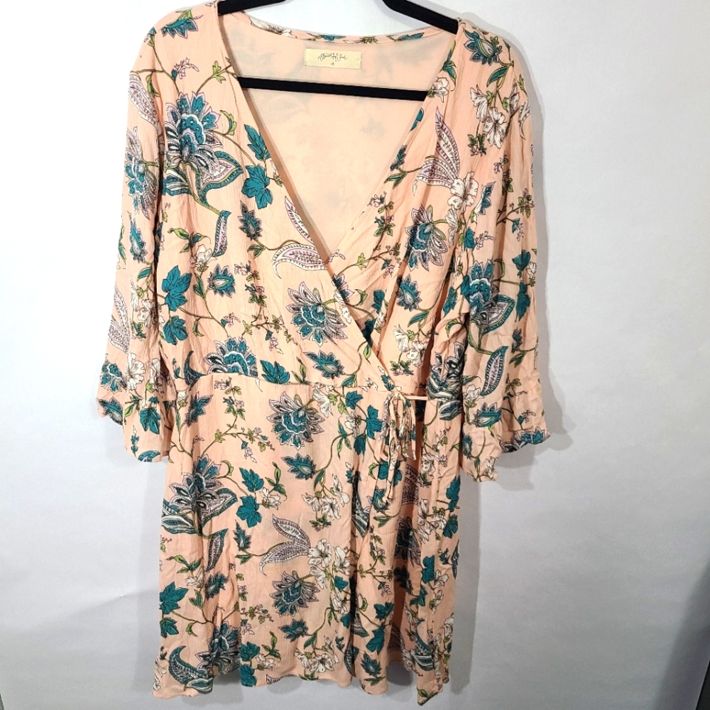 A Beautiful Soul Women's Wrap Dress Pink Green Teal White Flirty Sleeves Paisely